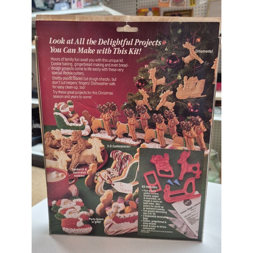 Wilton Santas Sleigh & Reindeer Cookie Kit Includes Cutters & Decorating Tools - Picture 2 of 7